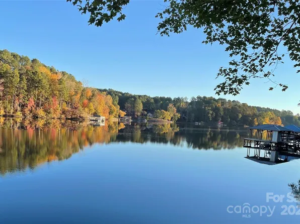 148 Winwood Cir, Granite Falls, NC 28630