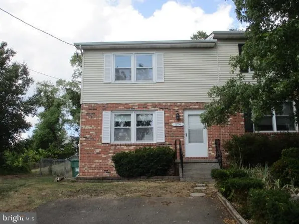 374 High St, Strasburg, VA 22657