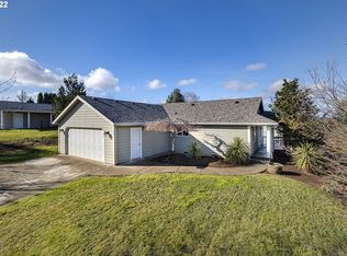 561 SE Mountain View Rd, Estacada, OR 97023