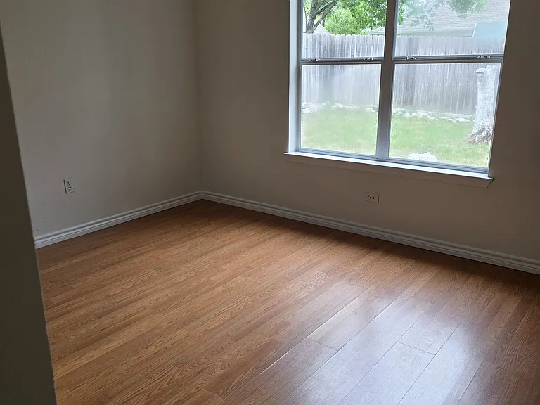 2512 Wilshire Dr — Photo 8