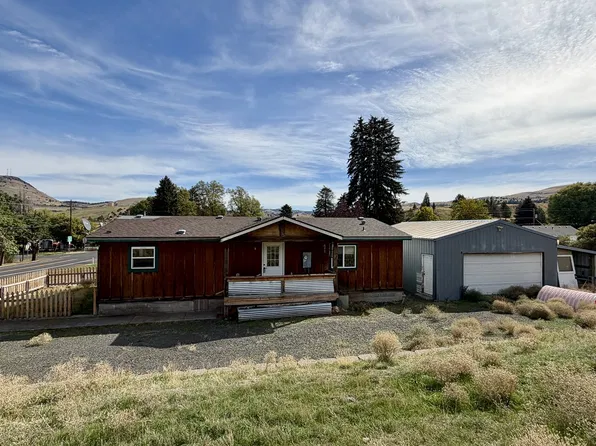 445 7th St, Fossil, OR 97830