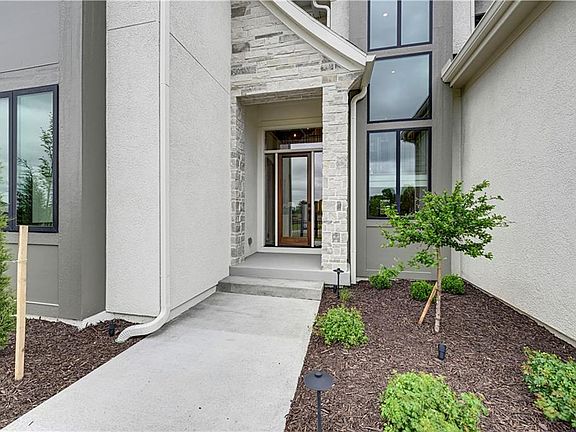 2nd image of 16063 S Twilight Ln