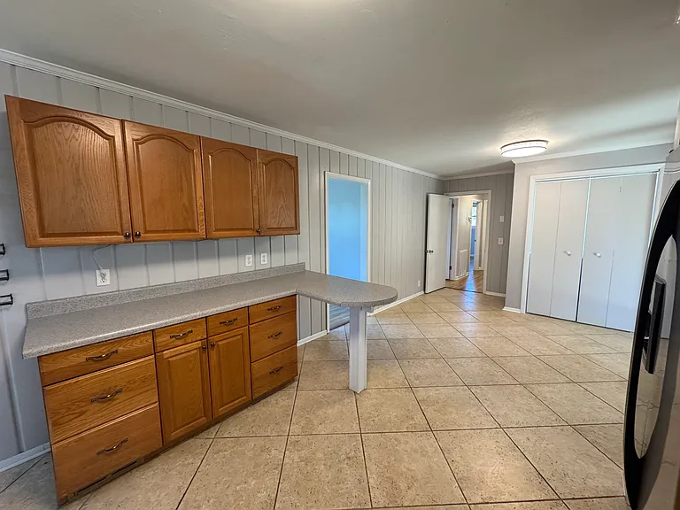 7000 Bonnafair Dr — Photo 7