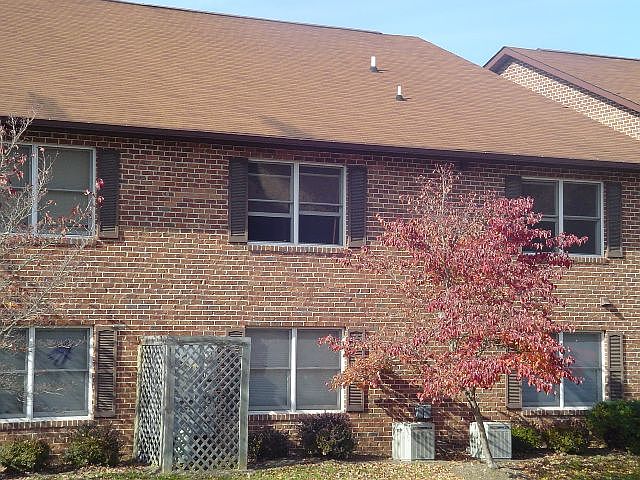 Exterior 1