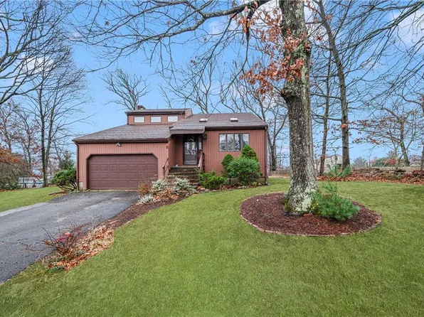 3 Barbara Ct, Johnston, RI 02919