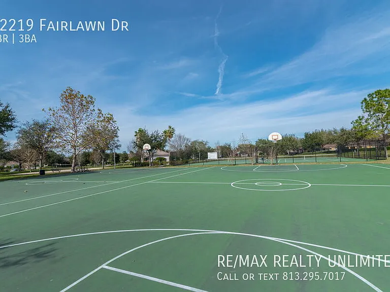 12219 Fairlawn Dr — Photo 49