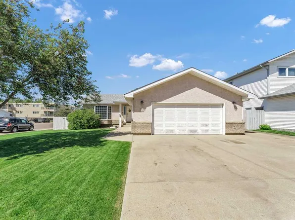 714 S 19a St NE, Medicine Hat, AB T1C 1R8
