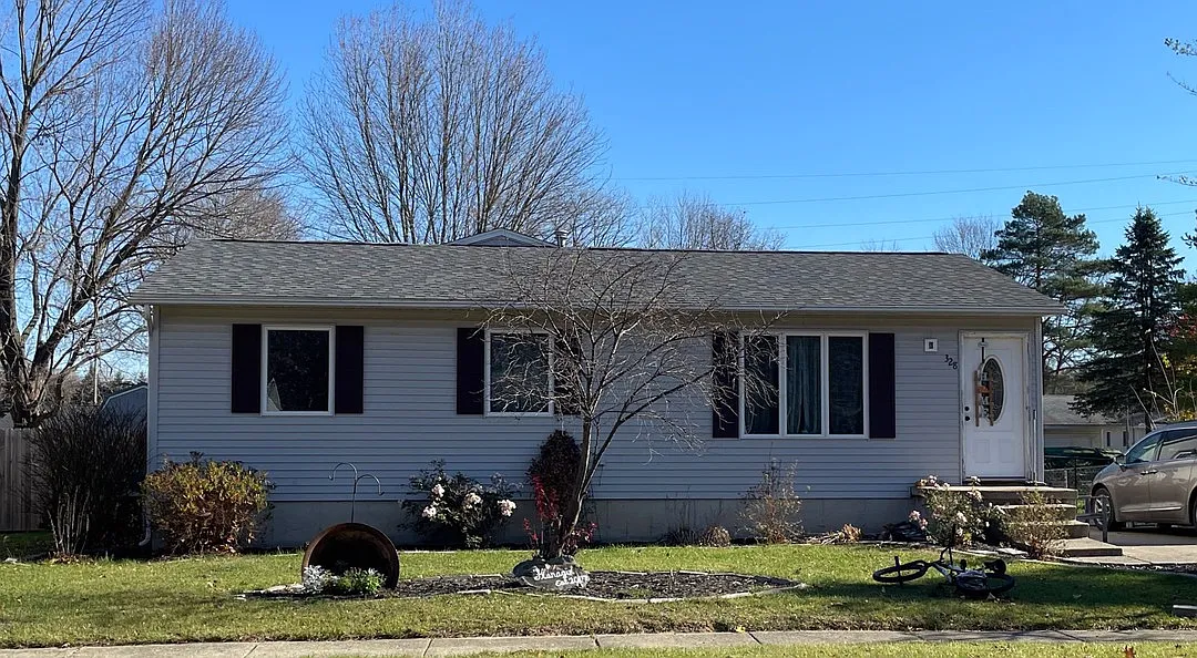 328 Orchard St photo 1
