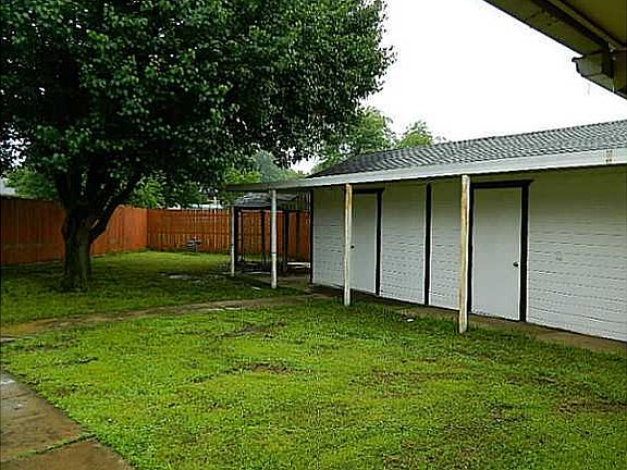 4th image of 5020 Gina Cir