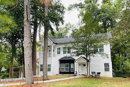 658 Darlington Cir NE Photo 1