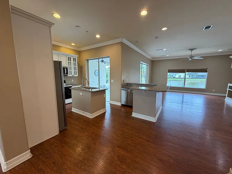 3425 Anton Ct — Photo 4