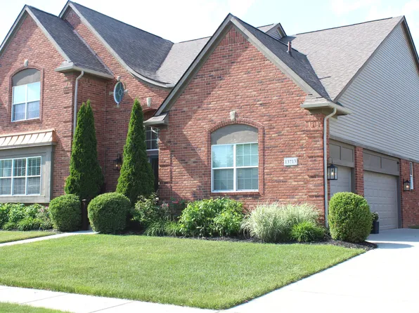 13713 Basswood Cir, Belleville, MI 48111