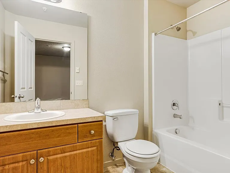 13409 NW Sherry St — Photo 17
