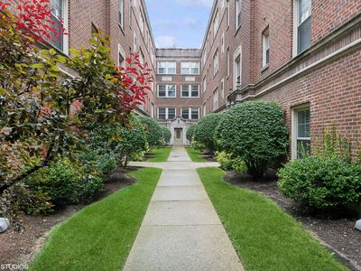 7314 N Honore St APT 105, Chicago, IL, 60626
