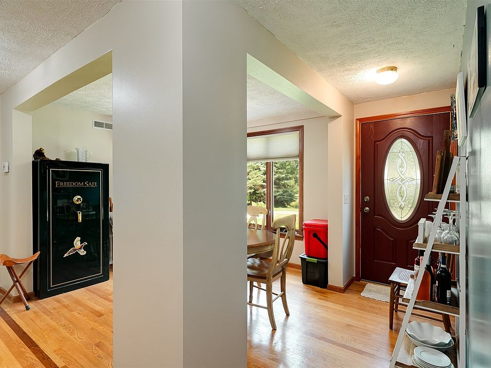 10739 N 1300 East Rd Chenoa IL Zillow