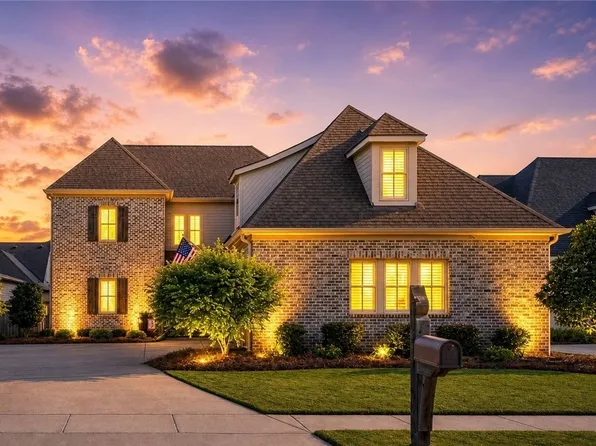 675 Carleton St, Tuscaloosa, AL 35406