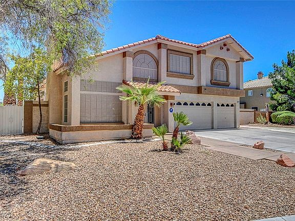 3rd image of 4542 Amber Canyon Ln