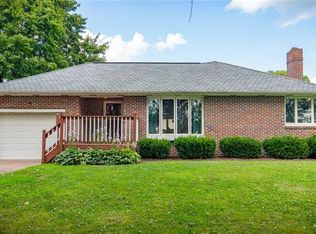 100 3rd St, Evans City, PA 16033