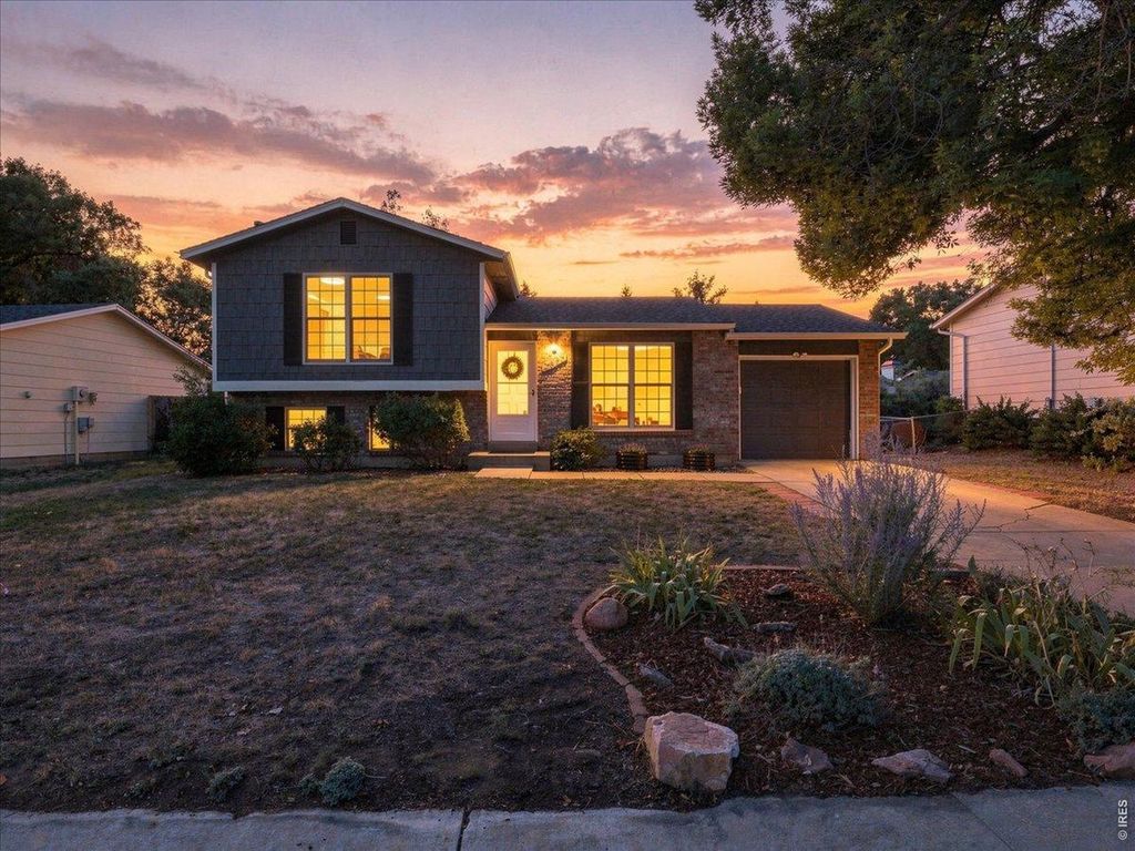 2425 Wapiti Rd
