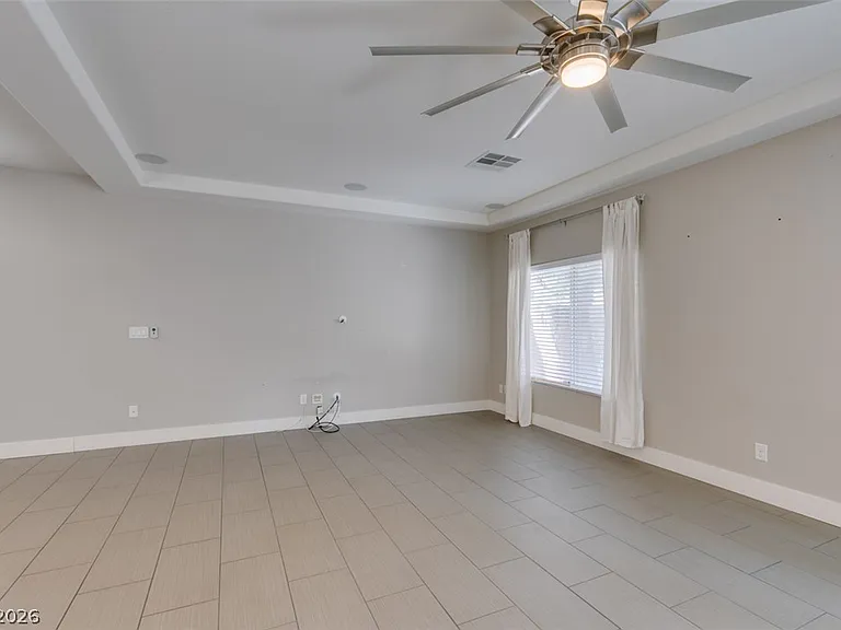 4586 W Camero Ave — Photo 16