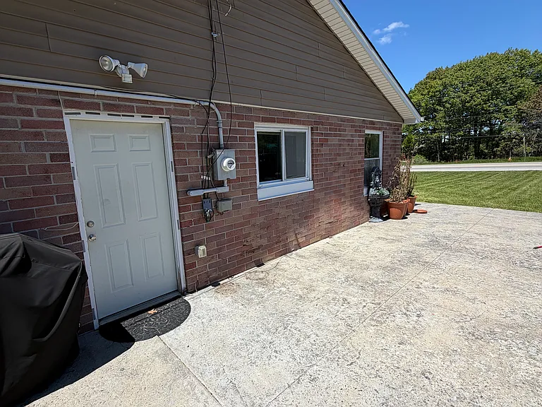 8825 Sheridan Dr — Photo 15