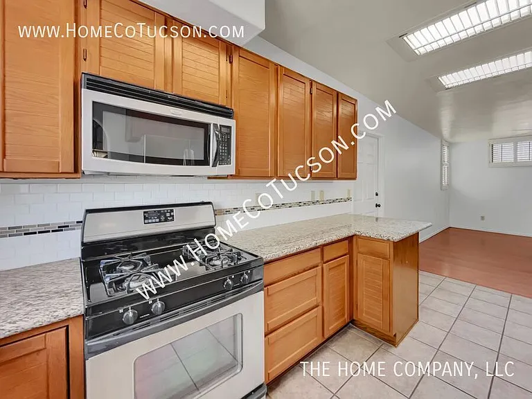 11854 N Desert Slopes Way — Photo 14