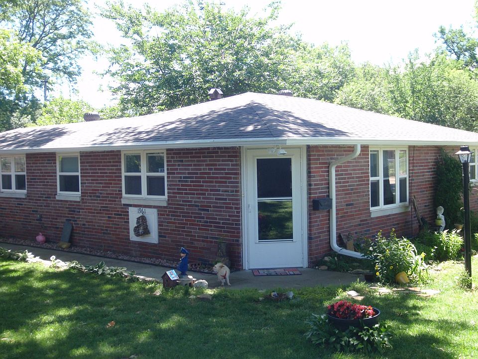 1961 Calvert St, Lincoln, NE 68502 Zillow