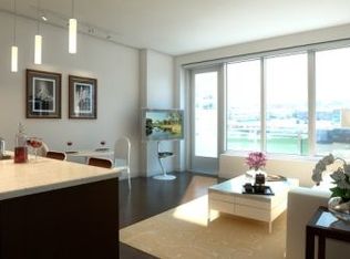 466 W Huron St #140, Chicago, IL 60654