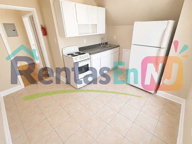 152 Chadwick Ave #3 — Photo 4