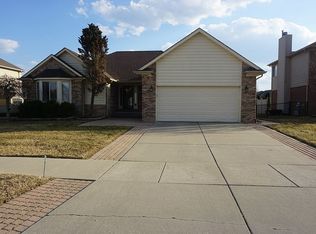 22546 Gateway Dr, Macomb, MI 48044