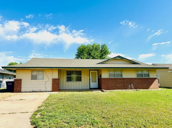 3306 Brooks Dr, Enid, OK 73701