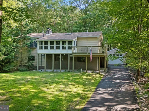 144 Birch Dr, Blakeslee, PA 18610