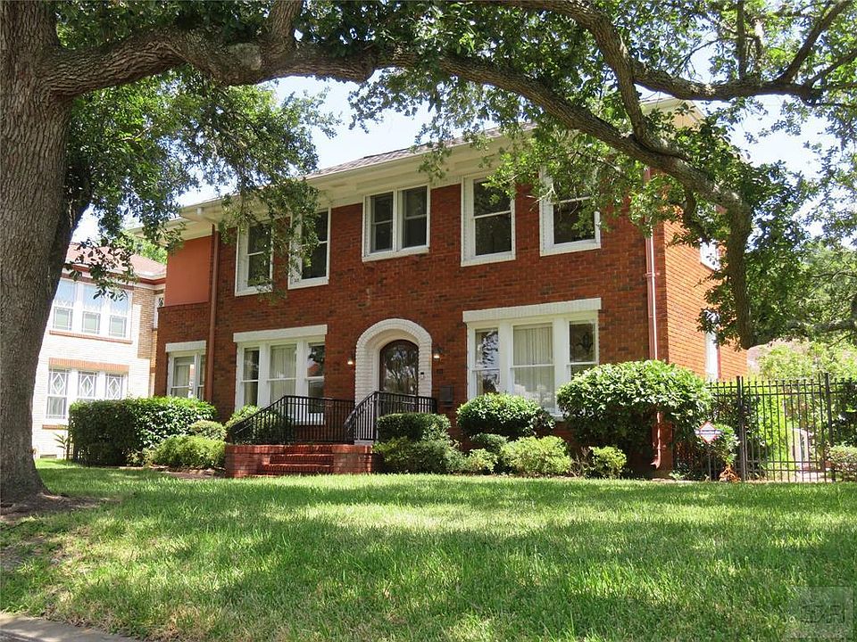 1st image of 20 Cedar Lawn Cir