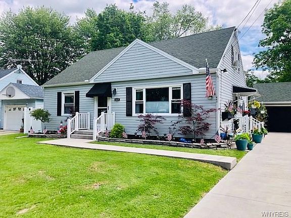 2nd image of 443 Robert Dr