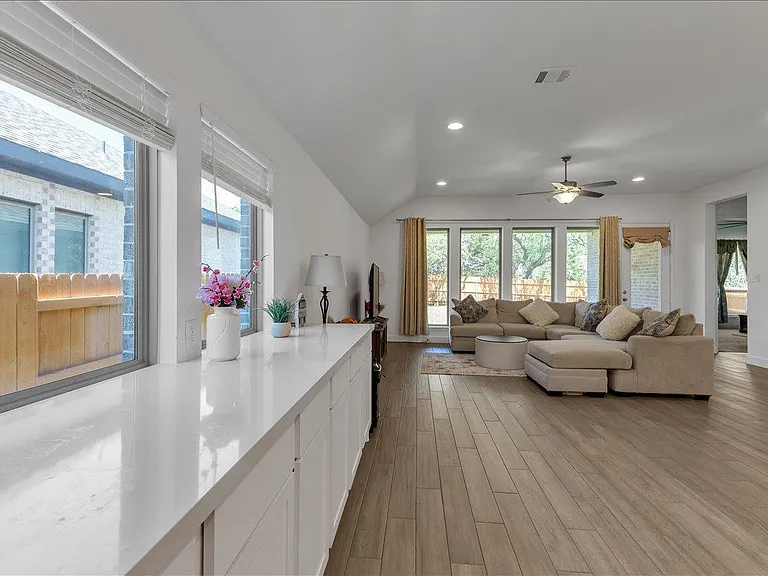 5844 Sean Paul Ln — Photo 21