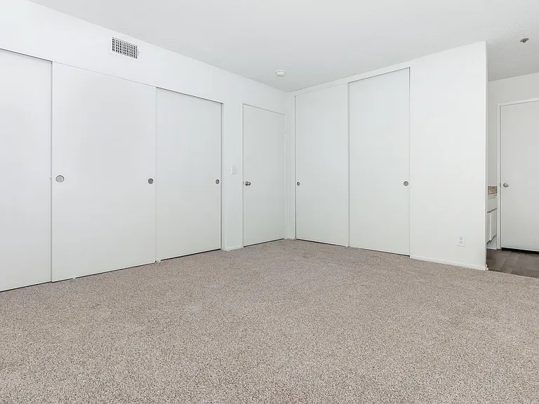 Pinecrest Apartment Homes — Photo 29