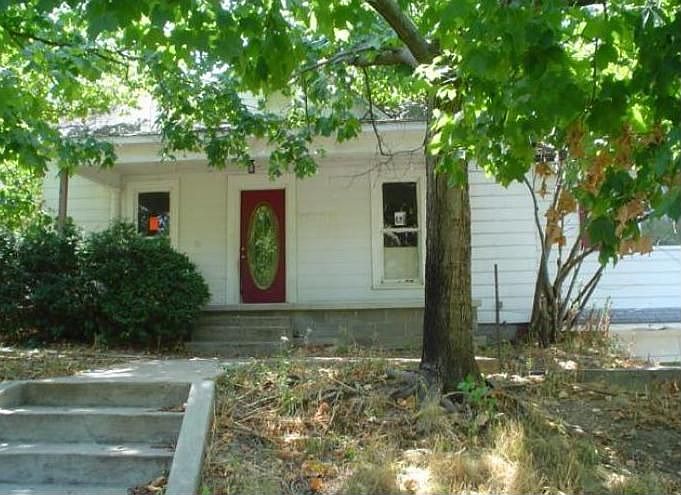 2nd image of 434 North St