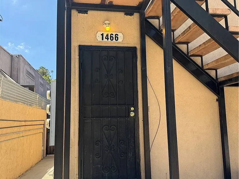1466 Silver Lake Blvd — Photo 12