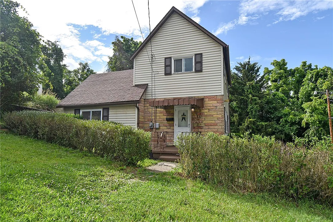 305 Brookside Ave photo 1
