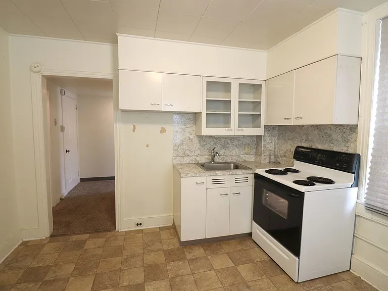 322 W Main St #3 — Photo 7