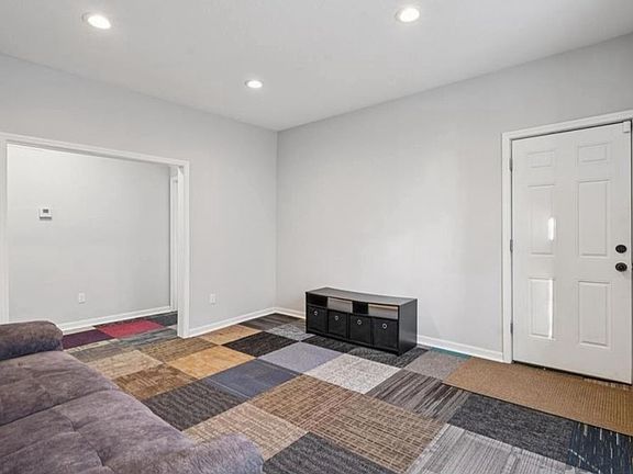 5th image of 2635 Colfax Ave N #1