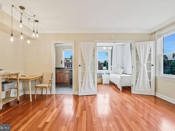 2nd image of 719 S Saint Asaph St APT 306