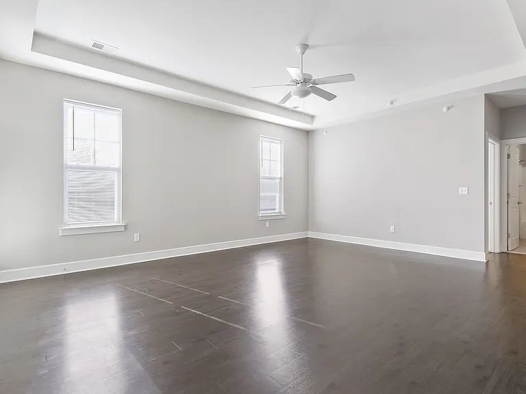Essex Chase Apartments — Photo 48