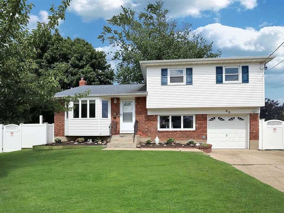 1st image of 43 Bluebell Ln