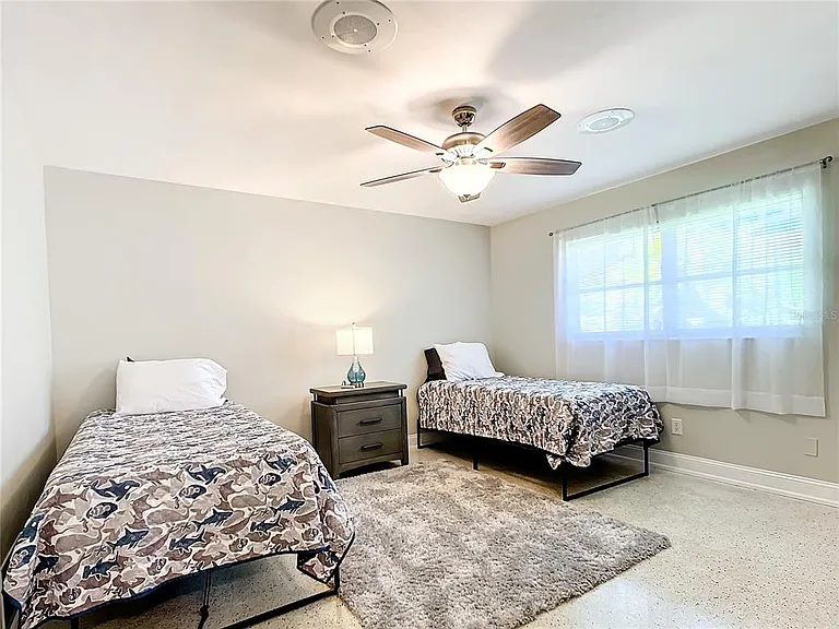 2250 Watrous Dr — Photo 16