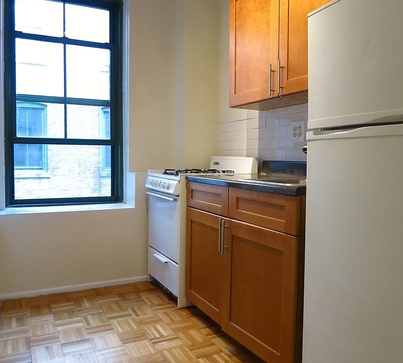 1st image of 519 E 78th St APT 4E