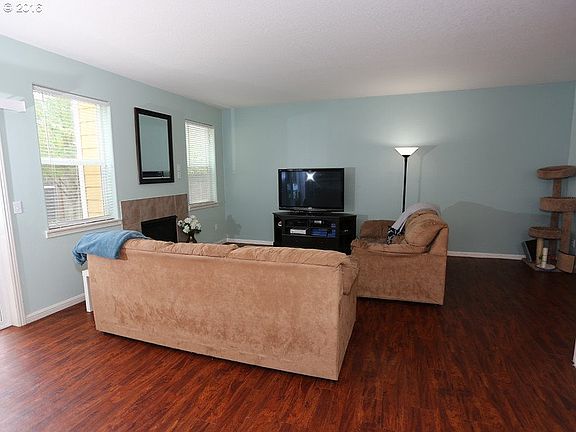 3rd image of 3819 SE 191st Ave