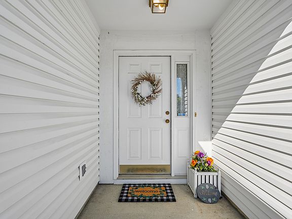 4th image of 2158 Forrester Ct