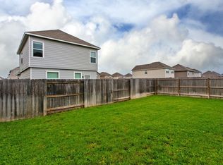 997 Crossing Dr, Bryan, TX 77803