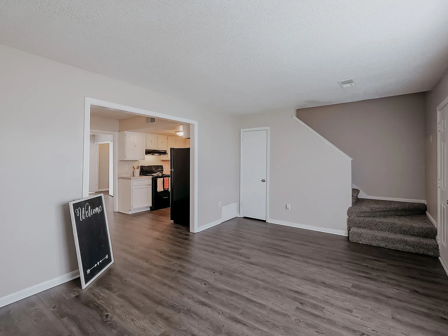 Emerald Pointe — Photo 3